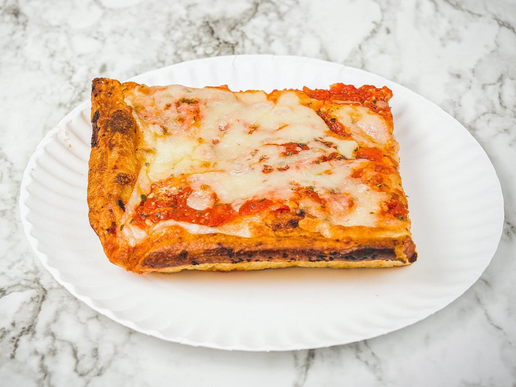 Mamma Gina's Mineola Pizza