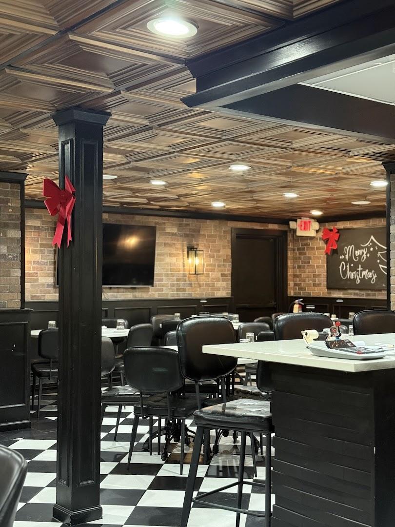 Mamma Gina's Mineola Pizza